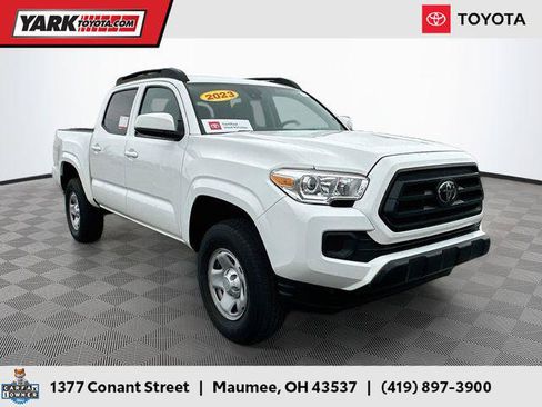 Certified 2023 Toyota Tacoma SR AWD/4WD image 1