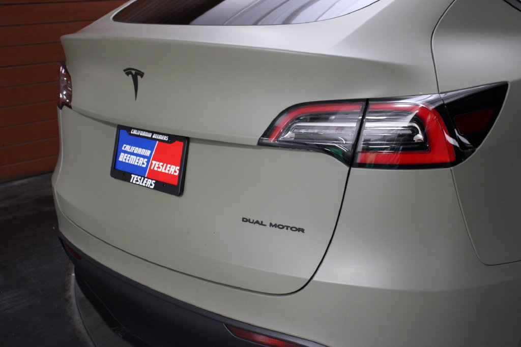 Used 2020 Tesla Model Y Long Range AWD/4WD image 25