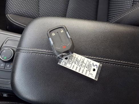 Certified 2022 GMC Terrain SLE image 14