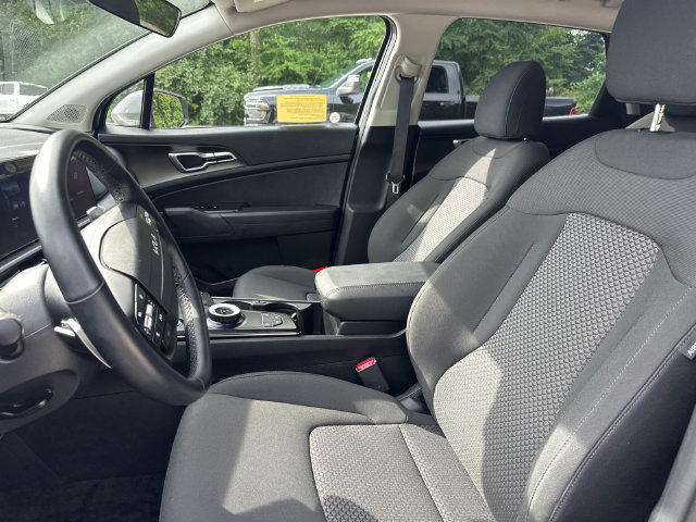 Used 2026 Kia Sportage LX FWD image 35