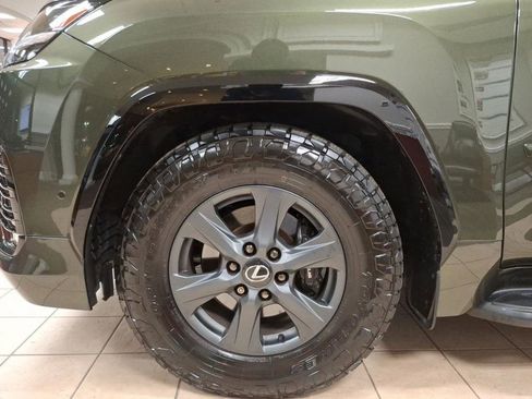 Used 2025 Lexus LX 700h Overtrail image 13