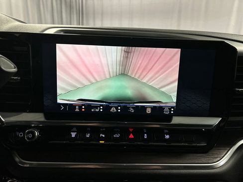 New 2026 GMC Sierra 2500 SLT w/ SLT Premium Package image 16