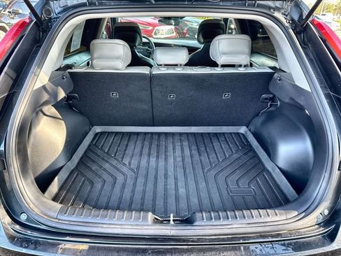 Used 2024 Kia Niro EX Touring image 32