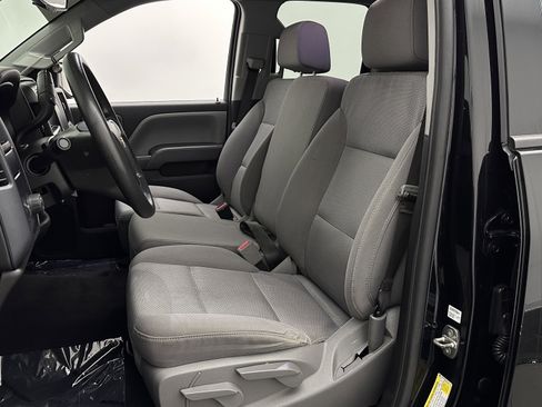 Used 2019 Chevrolet Silverado 1500 Custom w/ Custom Convenience Package RWD image 13