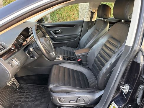Used 2013 Volkswagen CC Executive image 9