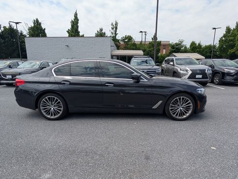 Used 2018 BMW 530i xDrive AWD/4WD image 2