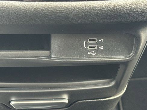 New 2026 Chrysler Pacifica Select image 22