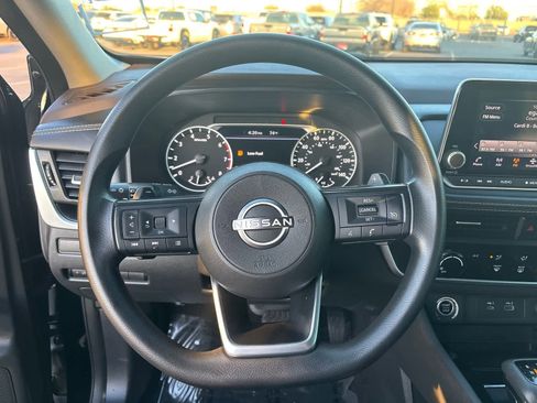 Certified 2023 Nissan Rogue S image 17