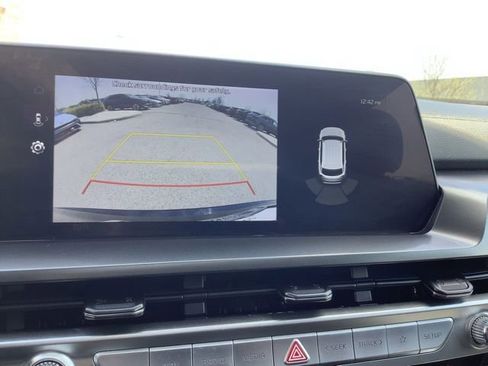 Used 2025 Kia Telluride S FWD image 30