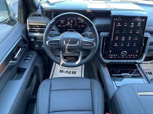 New 2026 GMC Yukon XL Denali w/ Advanced Technology Package AWD/4WD image 6