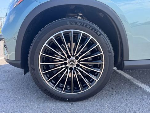New 2025 Mercedes-Benz GLC 300 image 10
