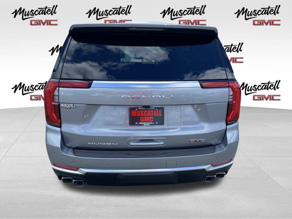 Used 2026 GMC Yukon Denali w/ Sun & Power Step Package AWD/4WD image 7