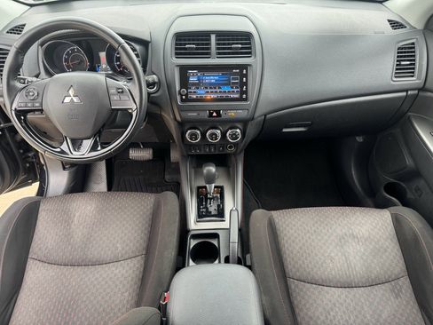 Used 2019 Mitsubishi Outlander Sport SE FWD image 2