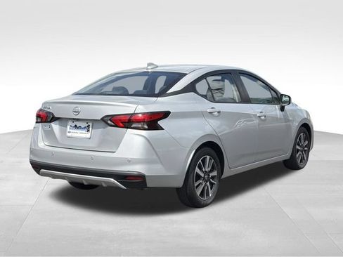 Used 2025 Nissan Versa SV FWD image 8