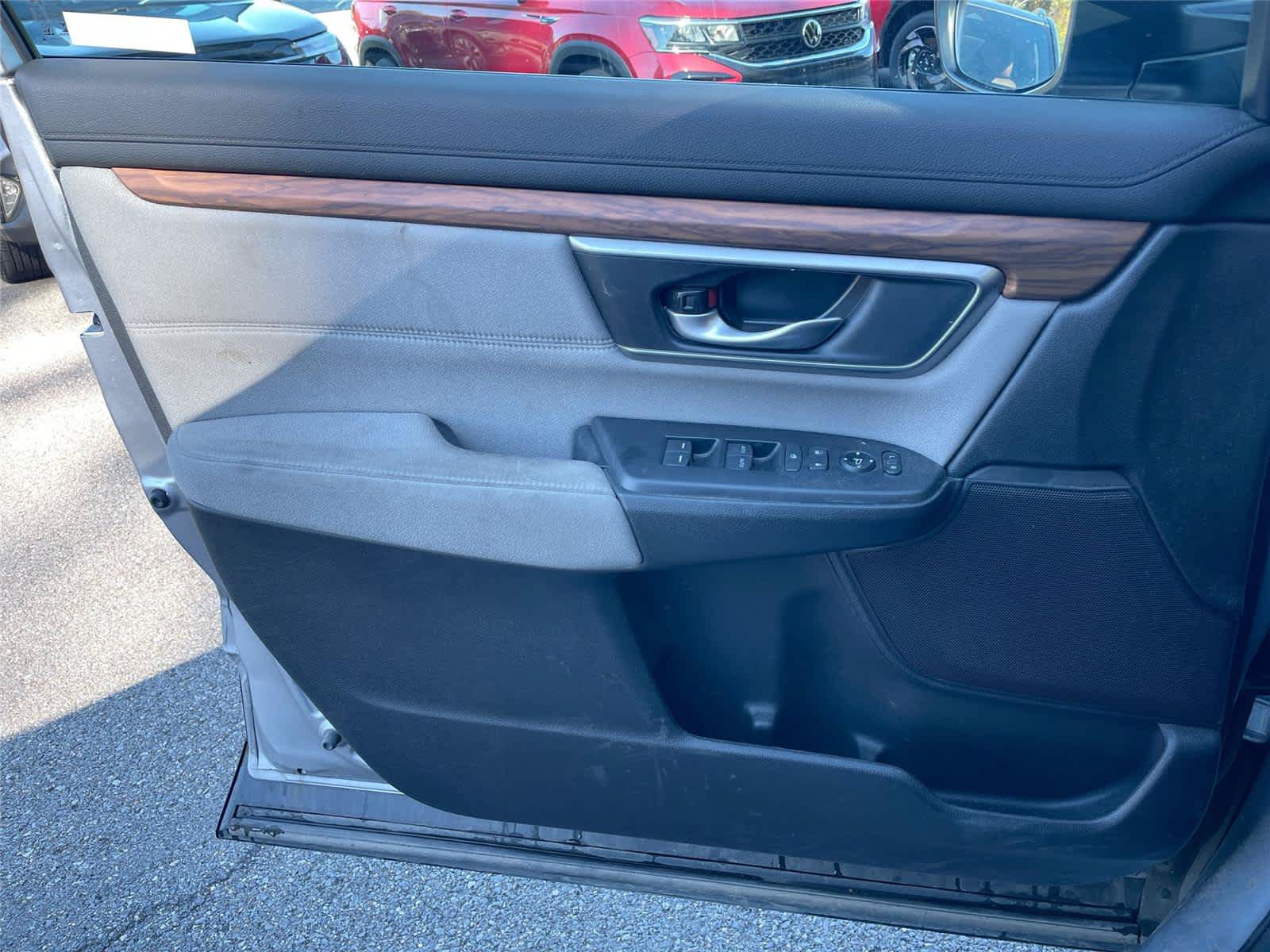 Used 2019 Honda CR-V EX image 17