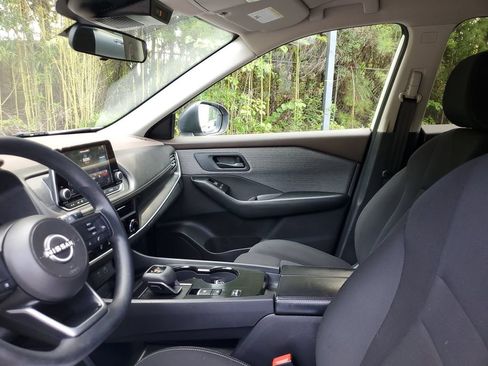 Used 2023 Nissan Rogue S FWD image 19