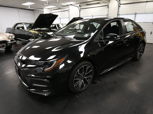 Certified 2022 Toyota Corolla SE image 3