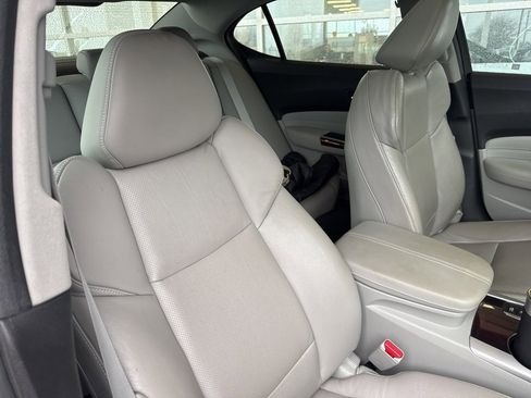 Used 2017 Acura TLX w/ Technology Package image 15