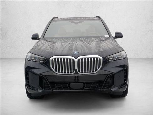 Used 2026 BMW X5 xDrive50e w/ M Sport Package AWD/4WD image 5