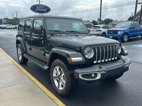 Used 2021 Jeep Wrangler Unlimited Sahara AWD/4WD image 3