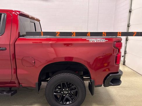 Used 2020 Chevrolet Silverado 1500 LT Trail Boss AWD/4WD image 12