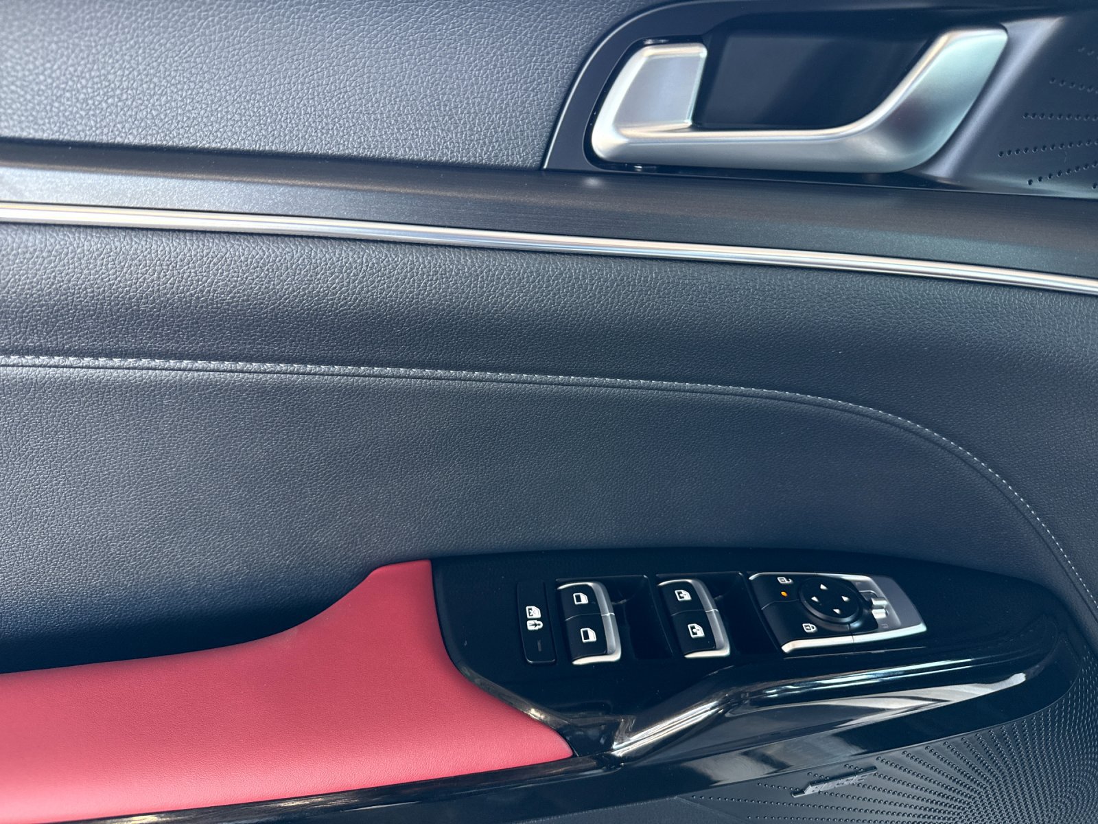 New 2026 Kia K5 GT-Line w/ GT-Line Premium Package FWD image 10