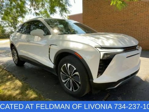 Used 2024 Chevrolet Blazer EV LT AWD/4WD image 2