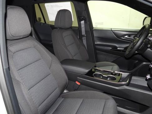 New 2026 Chevrolet Equinox LT AWD/4WD image 41