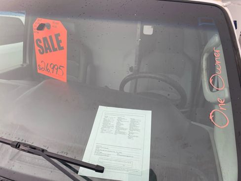 Used 2015 Ford E-350 and Econoline 350 Super Duty w/ Power Windows & Locks Group image 4