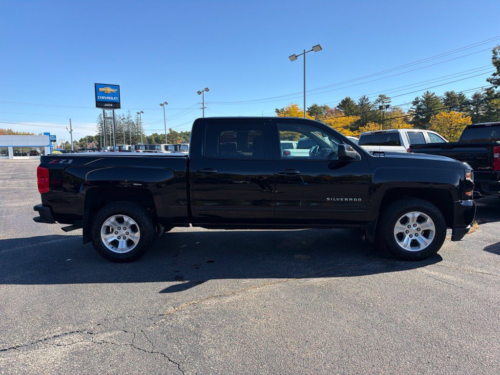 Used 2018 Chevrolet Silverado 1500 LT w/ All Star Edition AWD/4WD image 10