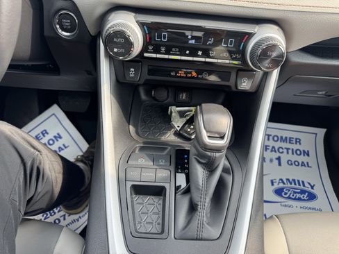 Used 2024 Toyota RAV4 XLE Premium image 17