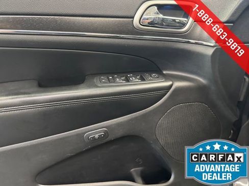 Used 2018 Jeep Grand Cherokee Limited w/ Luxury Group II image 26