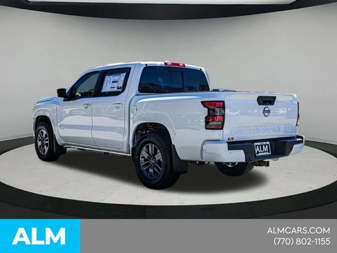 Certified 2025 Nissan Frontier SV w/ SV Convenience Package RWD image 8
