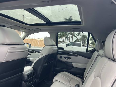 Certified 2024 Honda Pilot Elite image 24