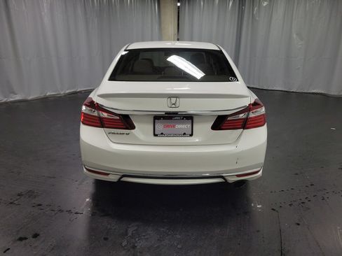 Used 2016 Honda Accord EX-L image 7