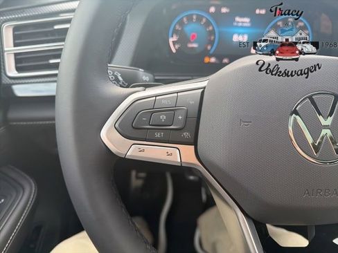 New 2026 Volkswagen Tiguan SEL R-Line image 15