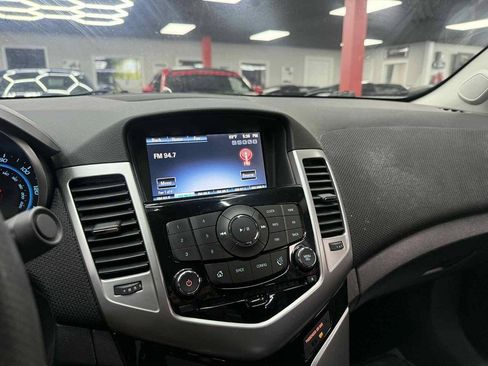 Used 2015 Chevrolet Cruze LT FWD image 15