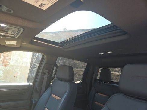 Certified 2024 GMC Sierra 1500 AT4 w/ Technology Package image 10