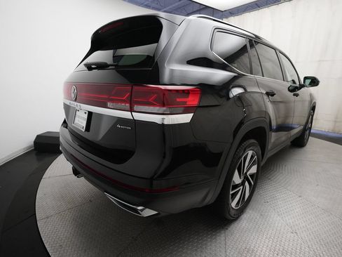 Used 2026 Volkswagen Atlas SE AWD/4WD image 13