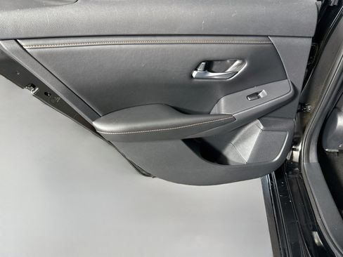 Used 2021 Nissan Sentra SR FWD image 26