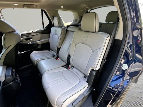 Used 2023 Honda Pilot Elite image 18