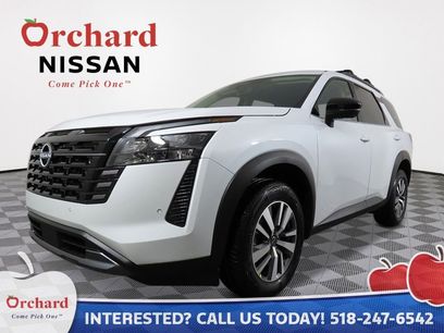 New 2026 Nissan Pathfinder SL