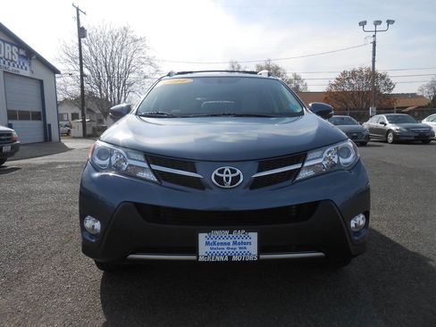 Used 2014 Toyota RAV4 XLE image 4