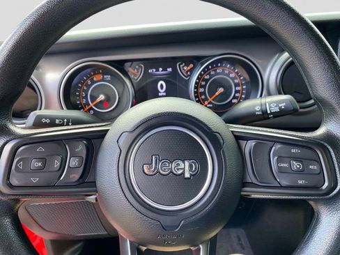 Used 2022 Jeep Wrangler Unlimited Sport AWD/4WD image 18