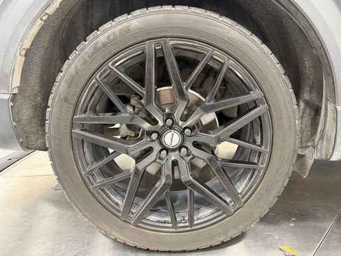 Used 2021 Ford Explorer Limited w/ Equipment Group 301A image 57