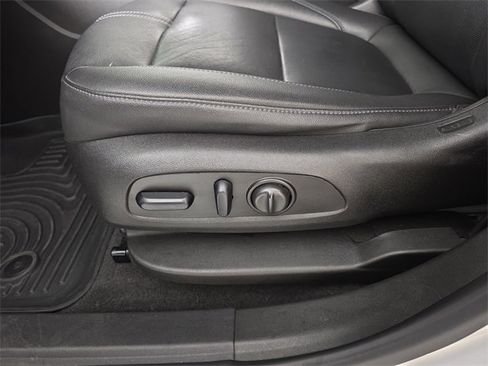 Used 2021 Chevrolet Blazer LT w/ Sound & Technology Package image 18