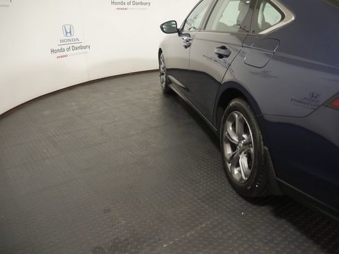 Used 2023 Honda Accord EX image 11