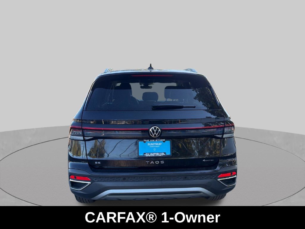 Used 2025 Volkswagen Taos SE AWD/4WD image 4