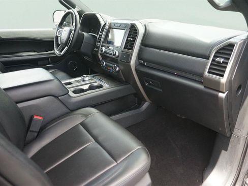 Used 2021 Ford Expedition XLT RWD image 20