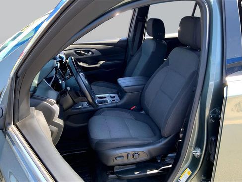 Used 2023 Chevrolet Traverse LT FWD image 8